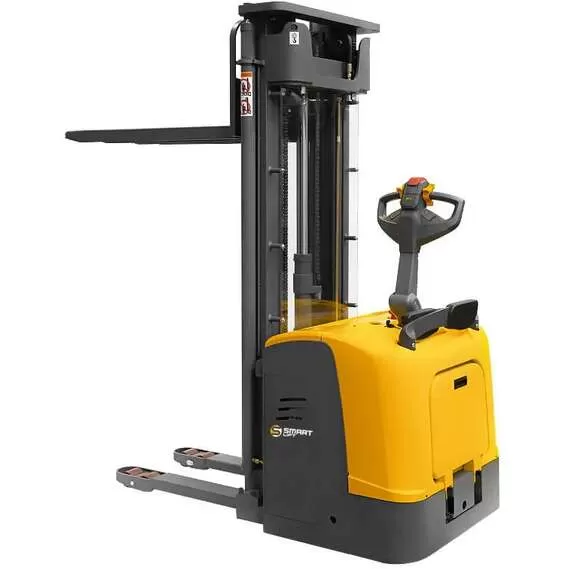 SMARTLIFT CDDK15-III 1500 кг 5,6 м 240 Ач Штабелер электрический самоходный с площадкой в Москве купить по выгодной цене 100kwatt.ru